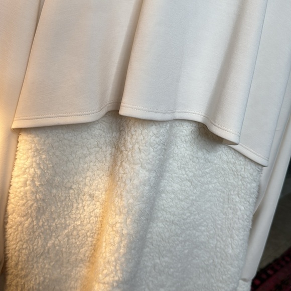 Lanston Sport Sherpa Trench Coat in Cream from Revolve (Worn once) - Picture 7 of 11